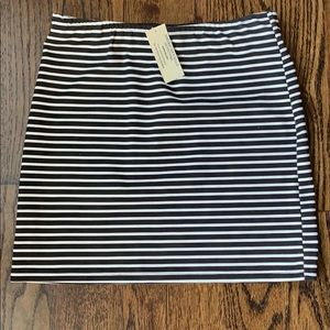 AE: Black & White bodycone skirt